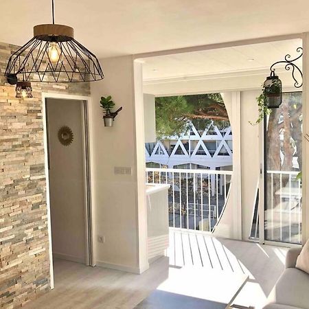 Grand Studio Cabine 30 M² Centre Ville, Refait A Neuf Pour Vous ! Climatise Ла-Гранд-Мот Экстерьер фото