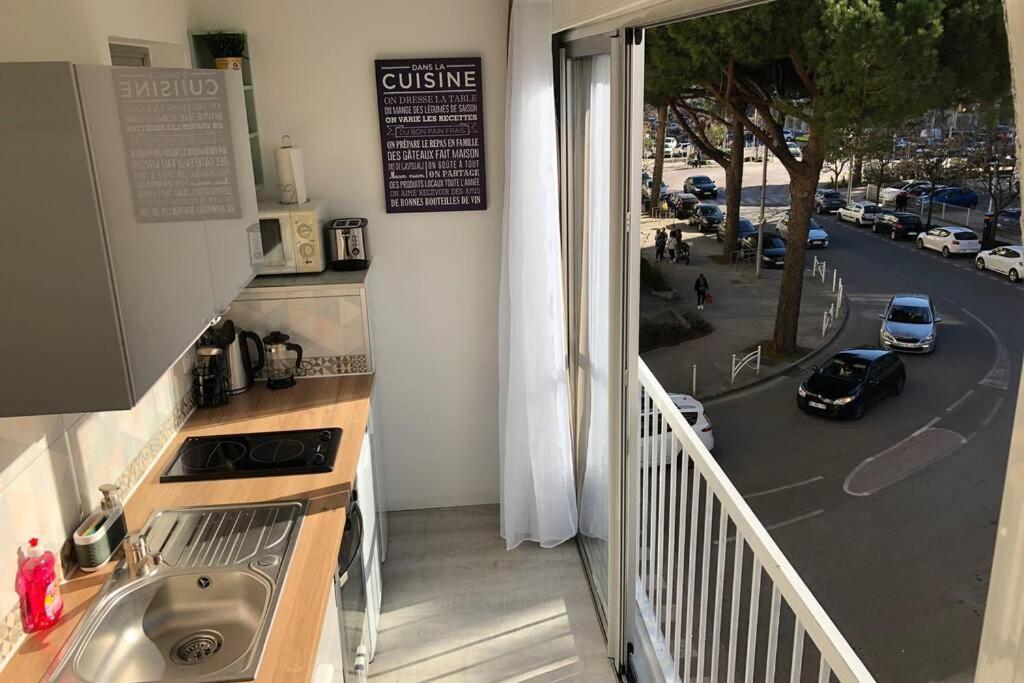 Grand Studio Cabine 30 M² Centre Ville, Refait A Neuf Pour Vous ! Climatise Ла-Гранд-Мот Экстерьер фото